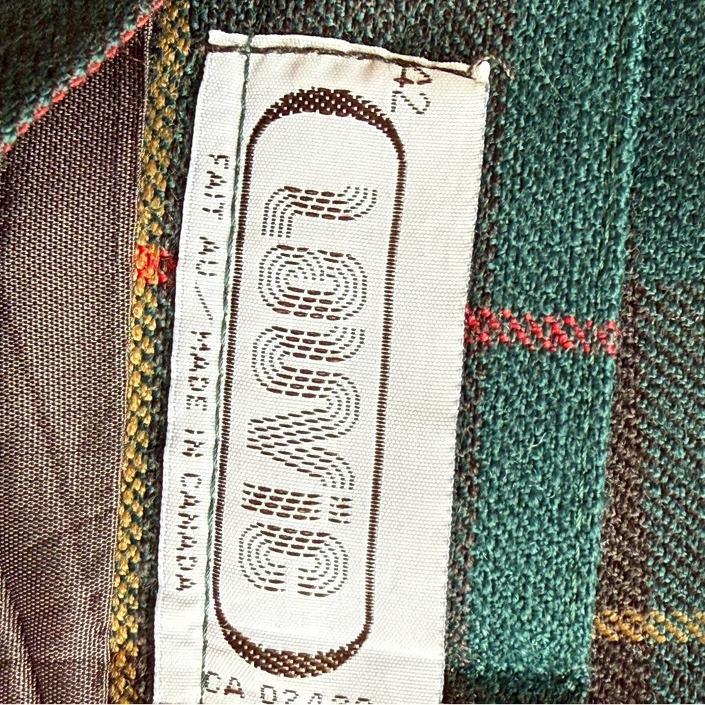 🇨🇦 Wool Plaid Pencil Skirt - Made in Canada 🍁 - Picture 7 of 12